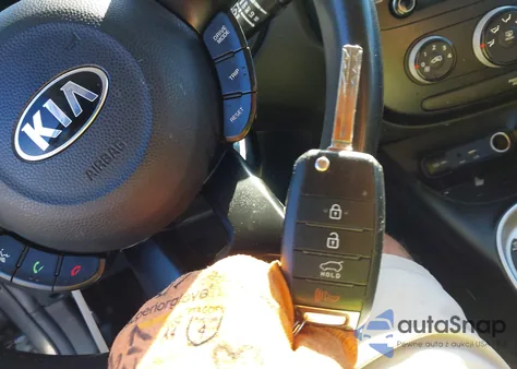 2019 Kia Soul z USA, uszkodzony, nr VIN KNDJN2A23K7653594